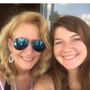 Meet your Posher, Carol